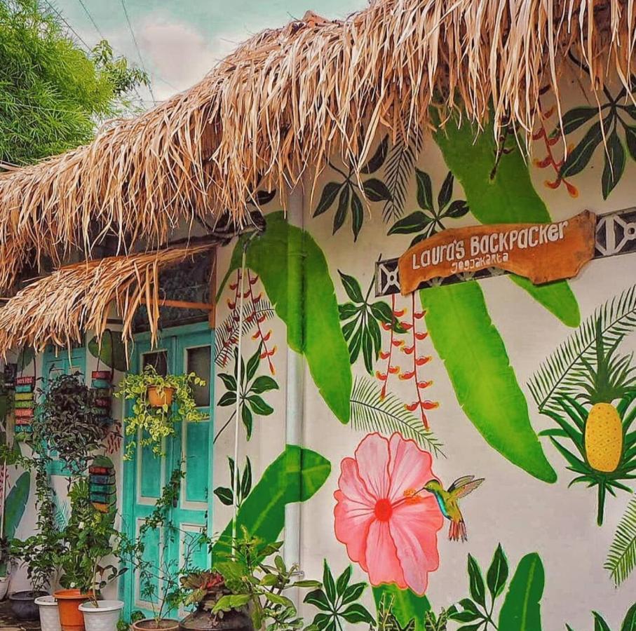Laura'S Backpacker 523 Hostel Yogyakarta Exterior photo